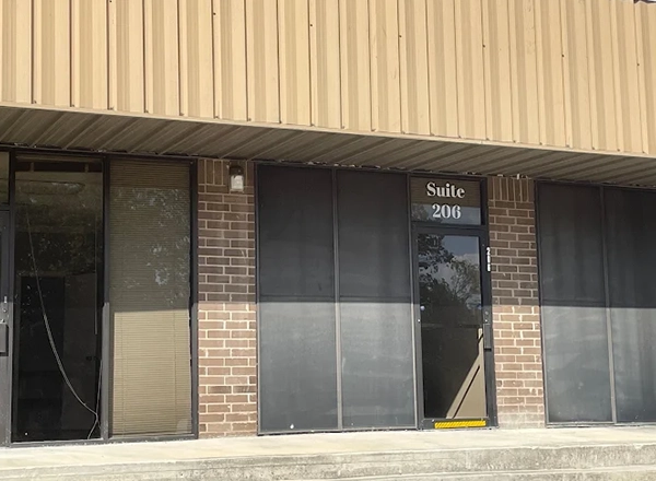 We restore businesses along I-35 and Loop 1604—retail, offices, restaurants, and industrial—working fast to minimize downtime Blackwood Restoration