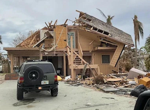 When storms hit the I-35 corridor from Selma to downtown San Antonio, we respond fast to roof leaks, window seepage, and flooding Blackwood Restoration